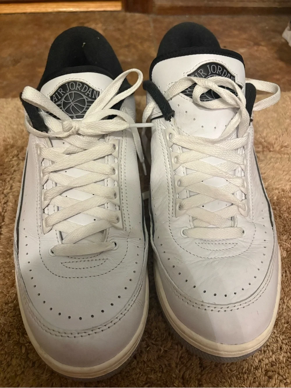 Jordan Men’s White and Black Low Top Sneakers